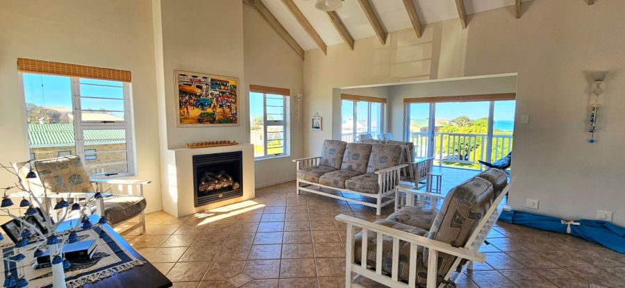 3 Bedroom Property for Sale in Franskraal Western Cape